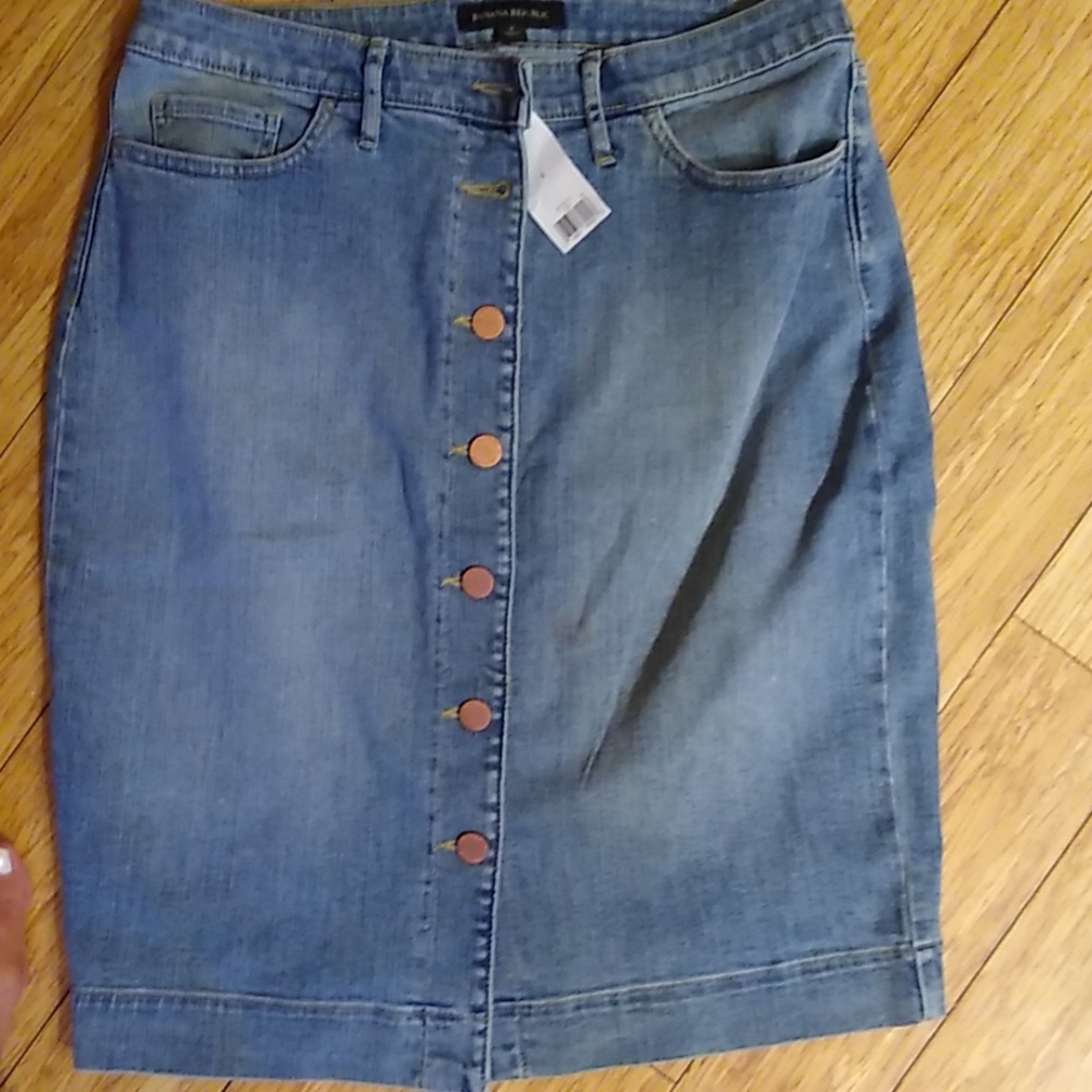 Denim skirt